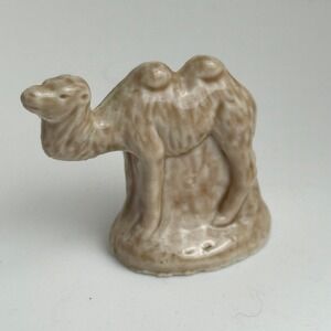 Wade Whimsies Camel Figurine Tan Brown Glazed Porcelain England Series 5 1985-86